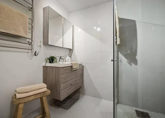 Modern In The Heart Of شقة برغن